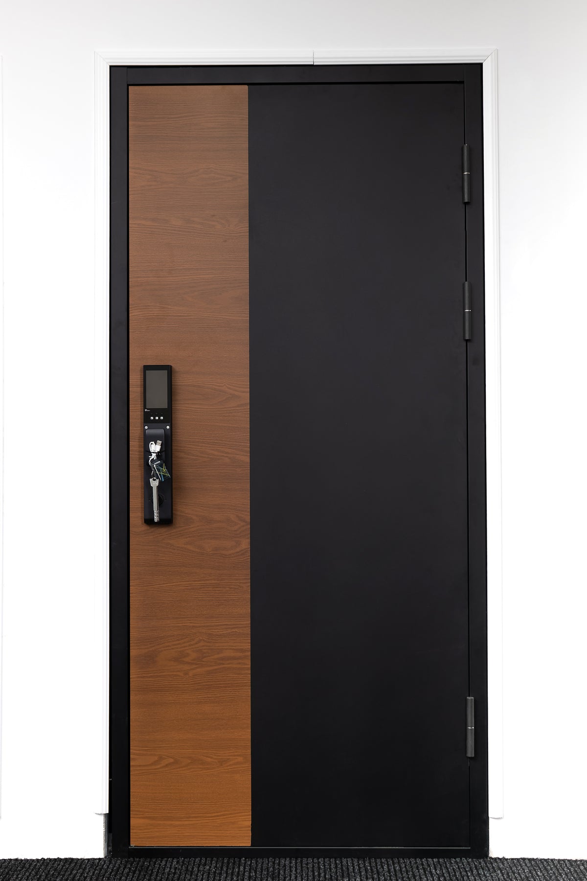 CU DEFECTE ESTETICE - Ușă de intrare securizată, termoizolată IronDOOR27 98×208 cm