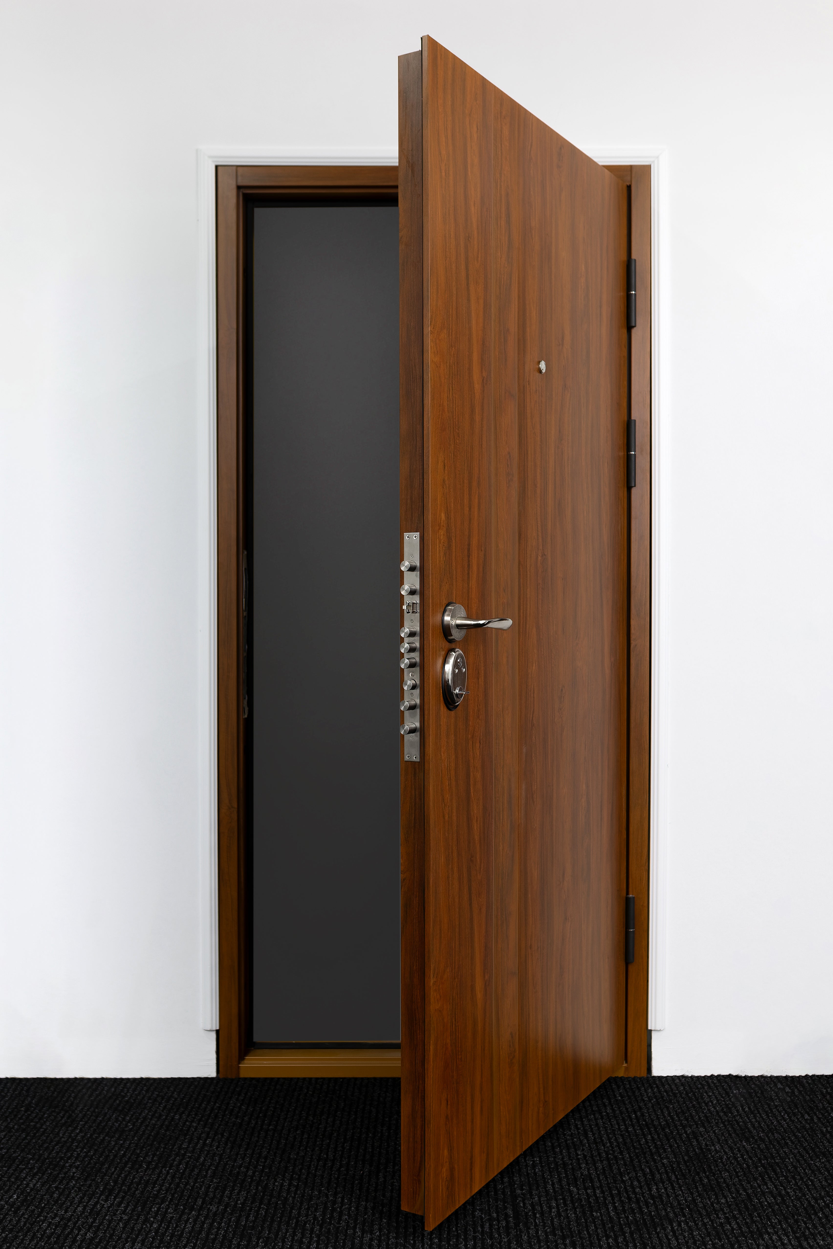 Hőszigetelt biztonsági bejárati ajtó IronDOOR26 98×208 cm