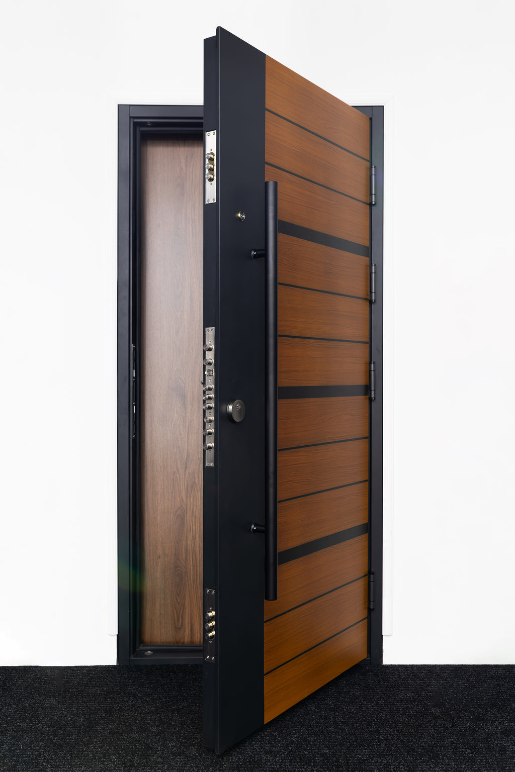 Hőszigetelt biztonsági bejárati ajtó IronDOOR24 98×208 cm - Prémium kivitel: 100mm-es profil, rejtett zsanérral